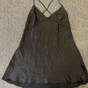 VS Black Slip, L